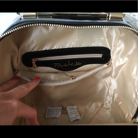 ❌SOLD❌Authentic Frida Cartoon Black Mini Backpack - Picture 6 of 8